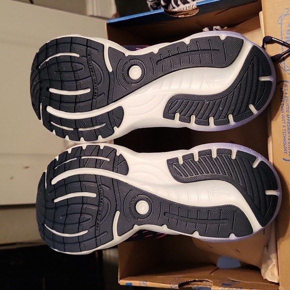 NWT Brooks Women's Glycerin 20 - Picture 11 of 16